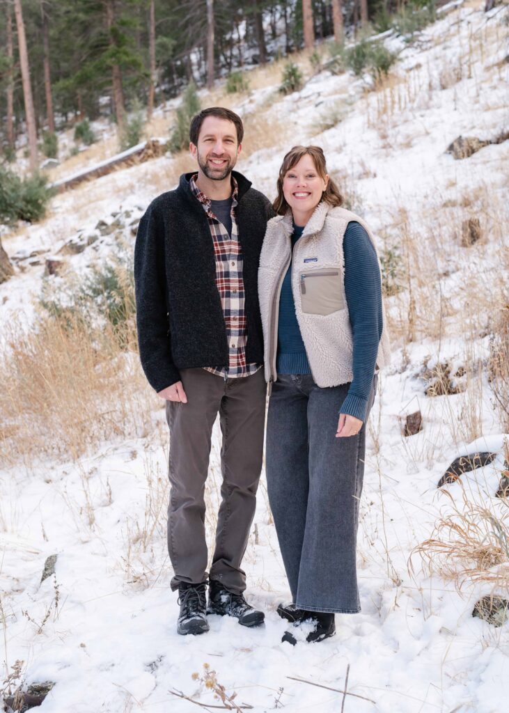 Family winter portraits in Big Thompson Canyon
